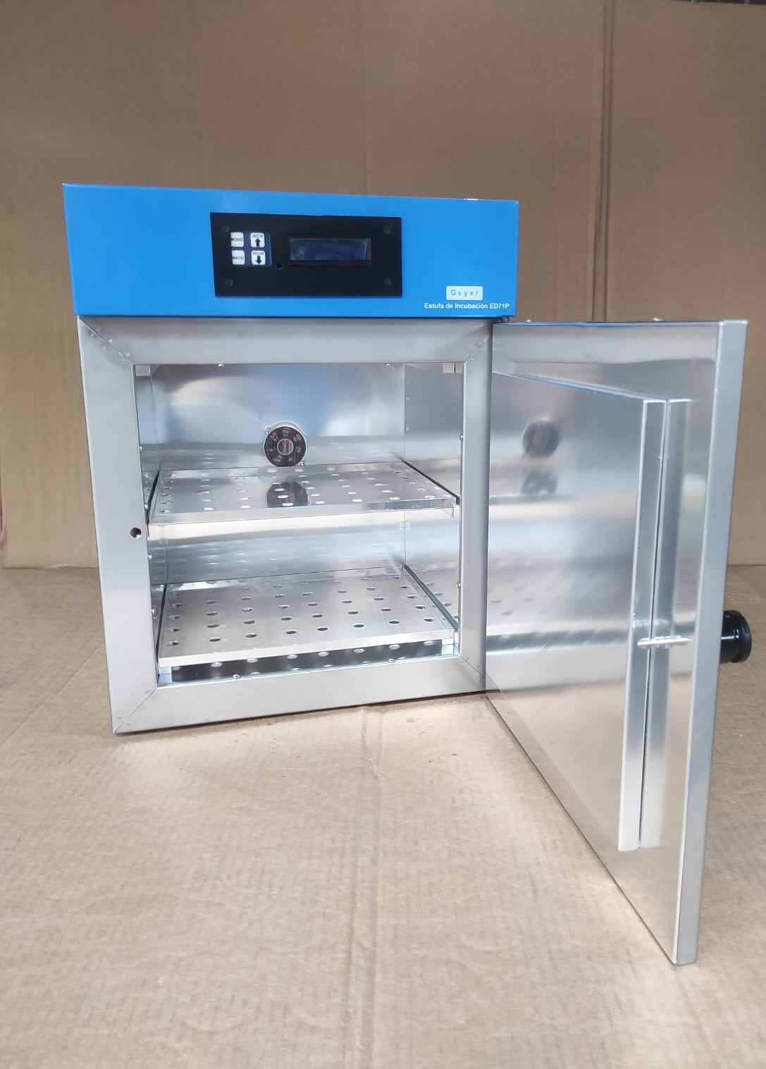 Equipo de laboratorio disponible por proveedor